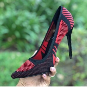 CLASSIC Red and black stiletto heels
